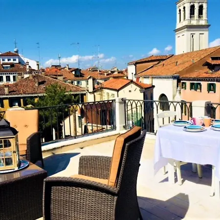 Terrace Benátky